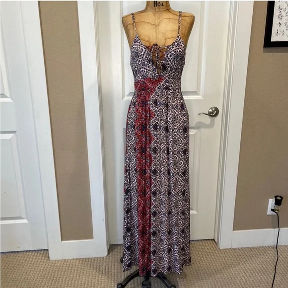 bebe pink maxi dress Bebe Women's Lace Off Shoulder Maxi Dress, Size Medium in Pink Spandex/Nylon
